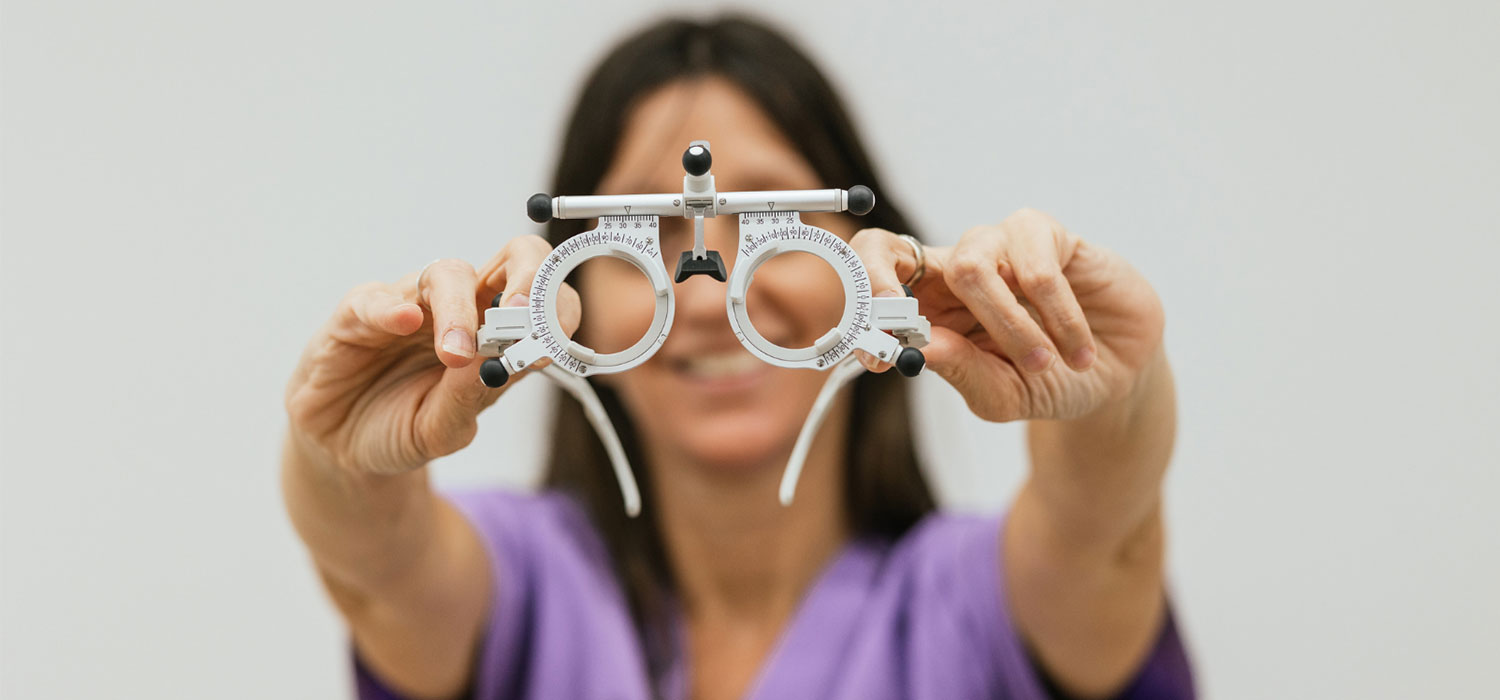 Miopía elevada: causas, tratamiento en la infancia, riesgos y opciones de cirugía